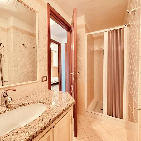 Blue & White Sea View Holiday home Baja Sardinia