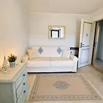 Vakantiehuis Sea View With Pool Two Bedroom