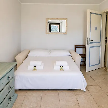 B&w Sea View Two Bedroom With Pool Near The * バージャ・サルディニア