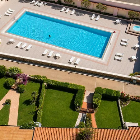 B&w Sea View Two Bedroom With Pool Near The Baja Sardinia