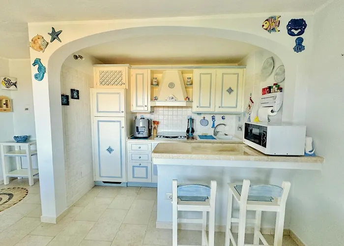 Blue & White Sea View 度假居 巴哈撒丁岛